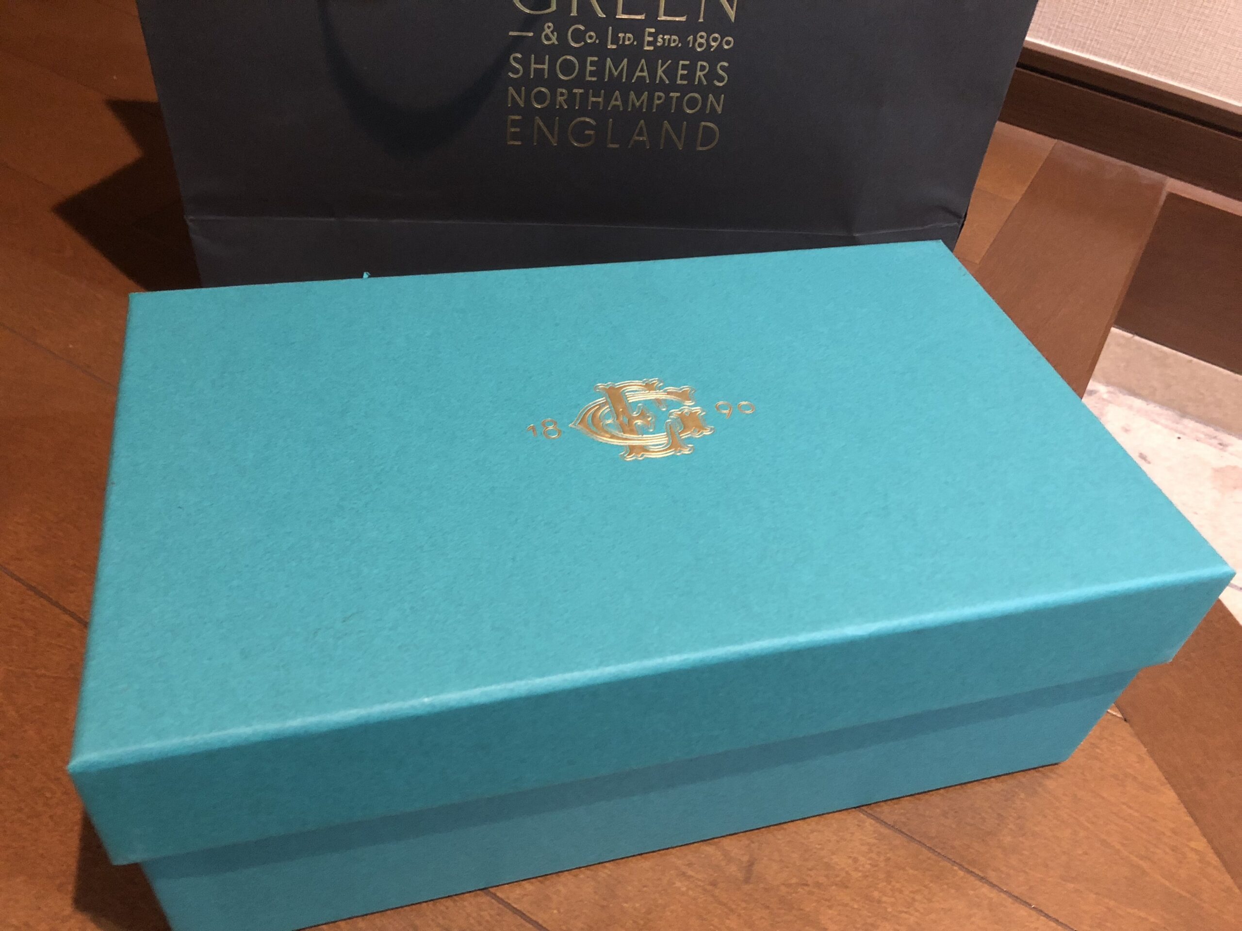 【最終値下げ】【美品】 エポカ　EPOCA ダークグリーンスーツ 極美品【EDWARD GREEN】エドワードグリーン ペルハム アデレート